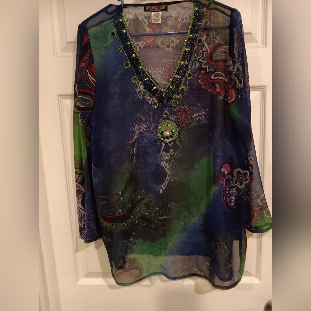 THE PYRAMID COLLECTION TUNIC